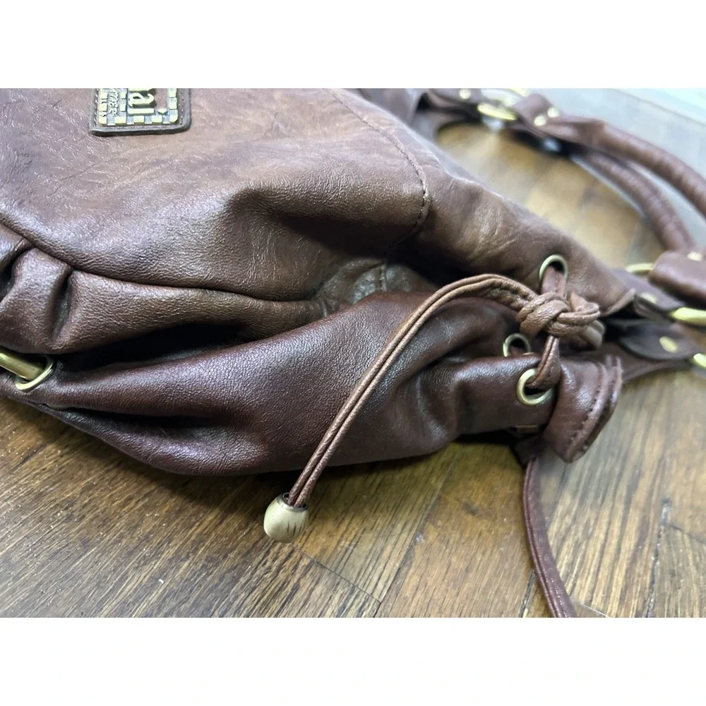 Ainai brown distressed leather slouchy hobo shoulder bag AMAI Leather